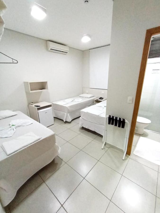 Mfg Hotel Cianorte Esterno foto