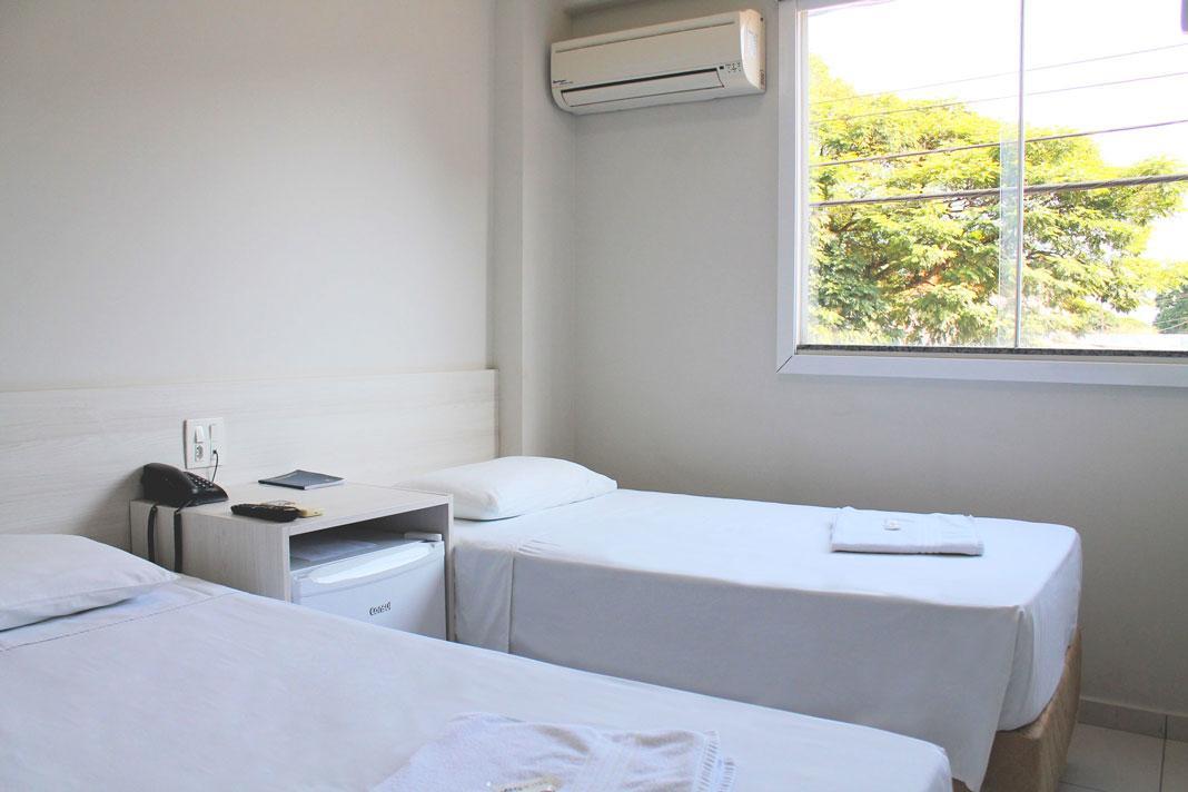 Mfg Hotel Cianorte Esterno foto